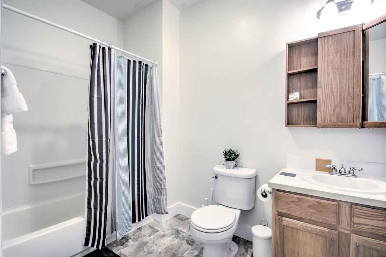Cozy 2 Bdr Apt At Heart Of Capitol Hill - Apt A Seattle Exterior foto
